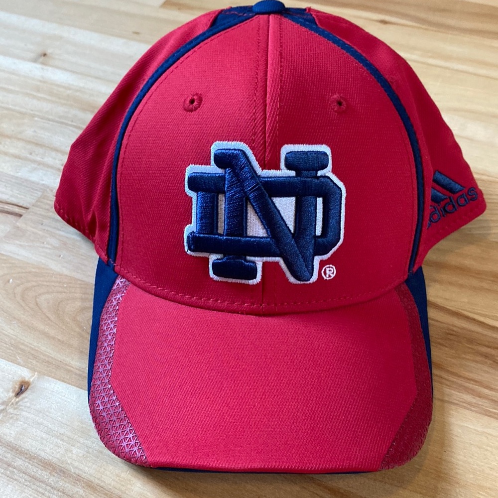 Adidas University of Notre Dame climalite cap, stretch headband, Sized L//XL